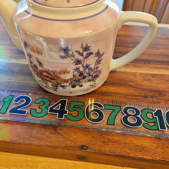 Valerie Pfeiffer porcelain teapot cat motif beautiful design - Picture 3 of 10